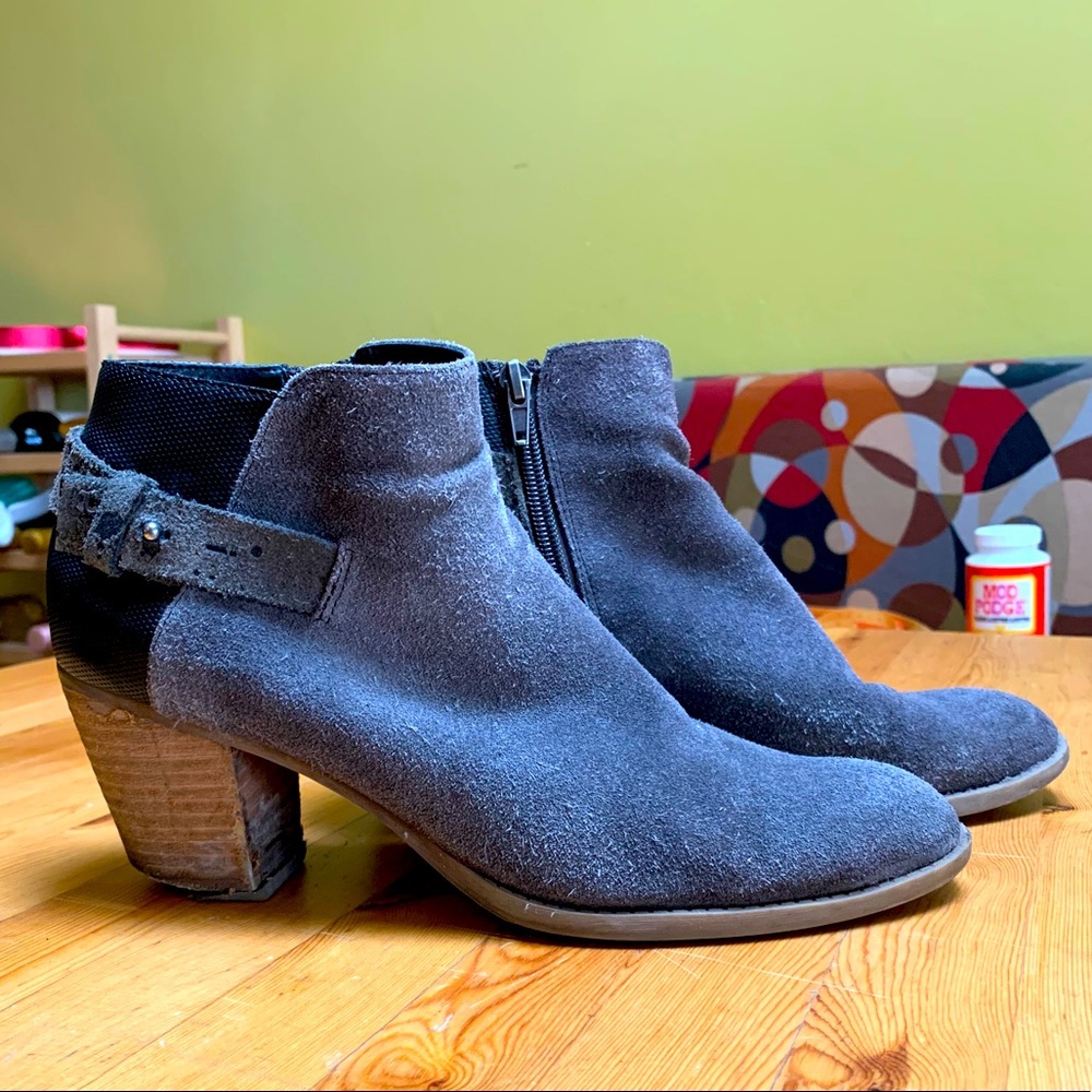 Dolce Vita Suede Booties Gray & Black Size 10